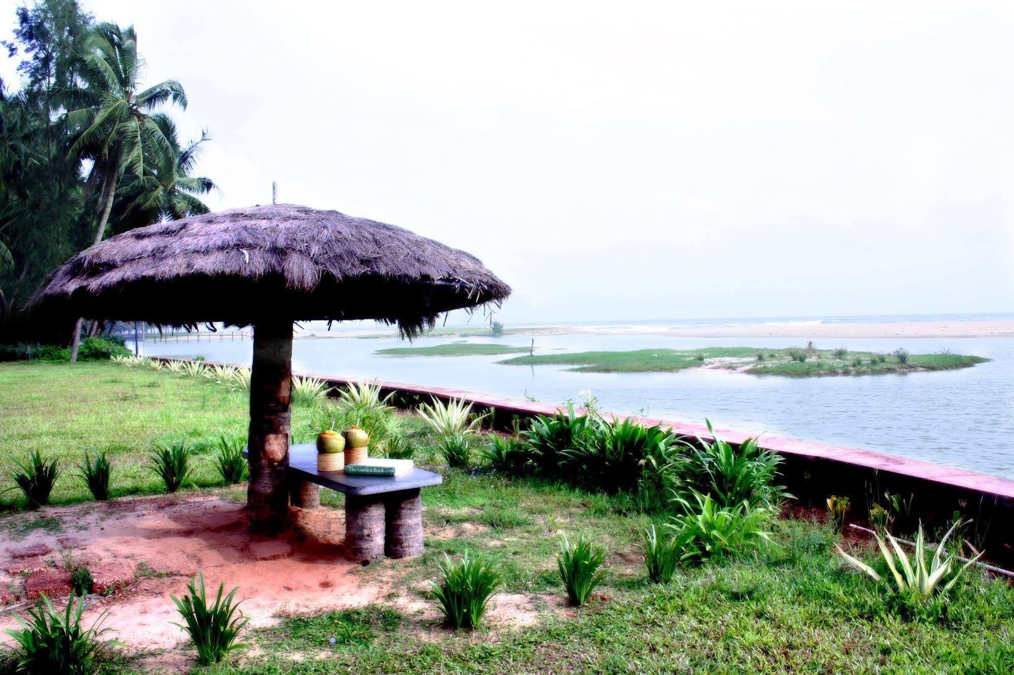 The Lalit Resort & Spa Bekal Bekal Town Exterior foto